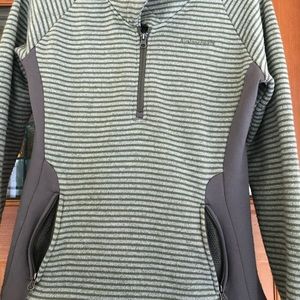 Avalanch brand hooded quarter zip